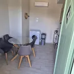Tzogias Helen Apartament *