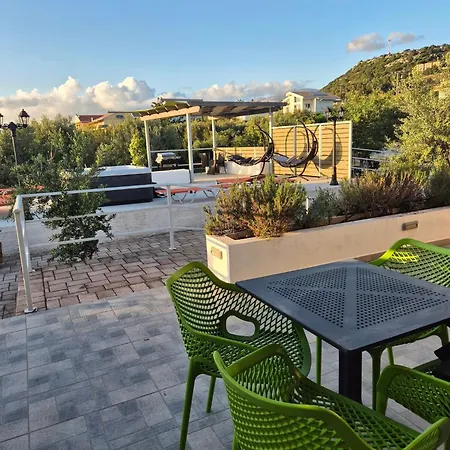 Apartamento Tzogias Helen *